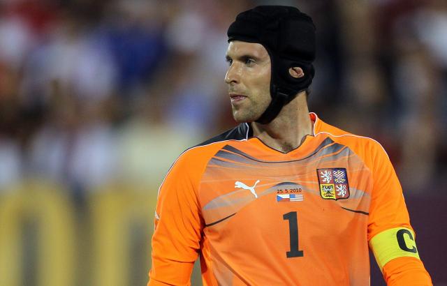 Petr Cech kot kaže okrepil Arsenal