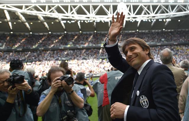 Conte tretjič v nizu