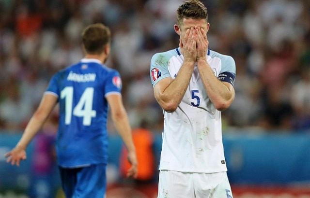 Hodgson odstopil po šokantnem porazu z Islandijo