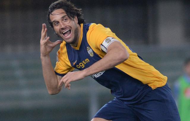 Luca Toni tudi naslednjo sezono v Serie A