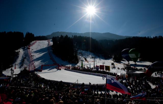 Kranjska Gora središče za smučarje invalide