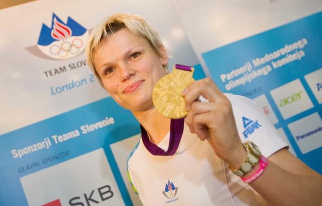 Polavderjeva bo mamica, Žolnirjeva v pokoj