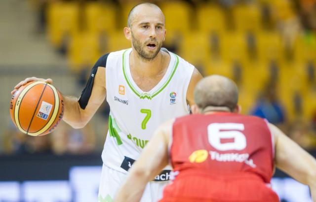 Nov udarec: Joksimović zbolel