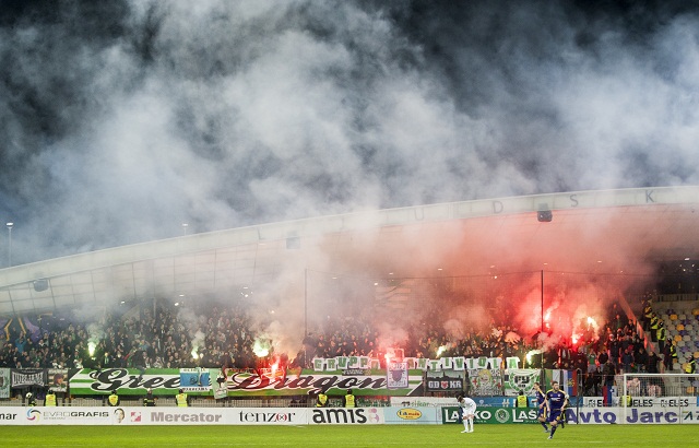 Denarni kazni za Olimpijo in Maribor