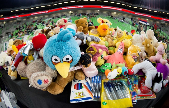 Košarkarski derbi tudi v znamenju otrok