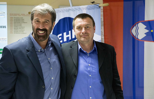 Vujović trener, Šerbec pomočnik